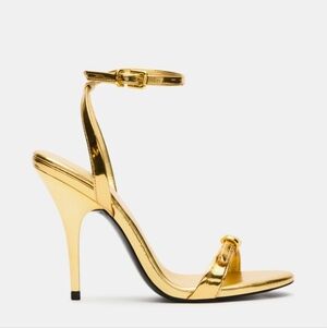 Steve Madden Gold Heels  4 Inch Heels Size 5 Brand New Never Worn